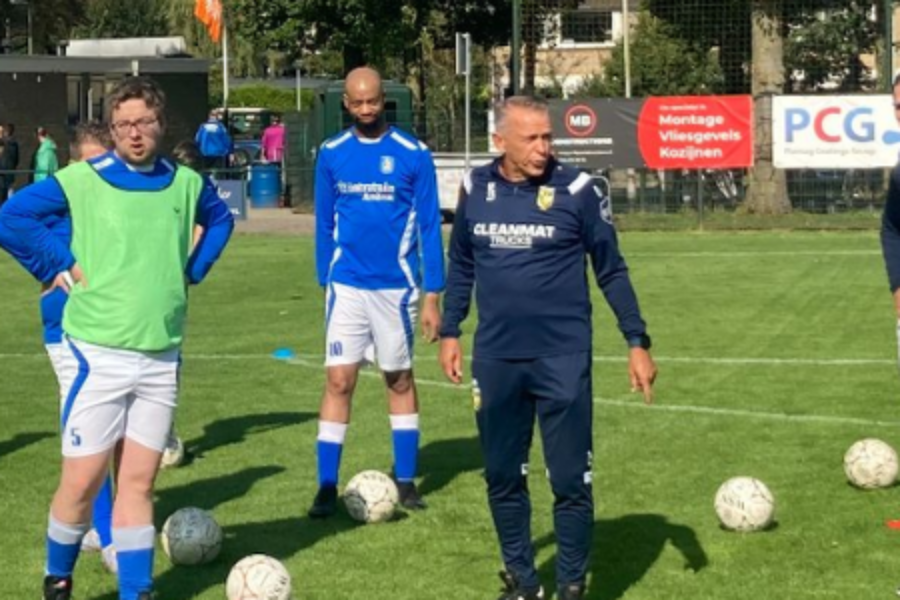 Mooie aftrap van het voetbalseizoen in district Oost: campagnedag Eendracht Arnhem